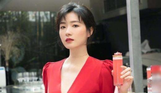 不干了 万茜自爆一年潜七次,一年潜入剧组七次